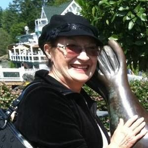 Meet your Posher, Esperanza